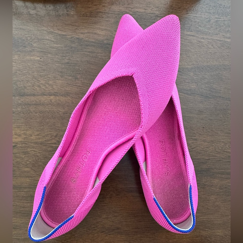 Rothy’s Dragon Fruit Points, Size 9.5. Great condition!